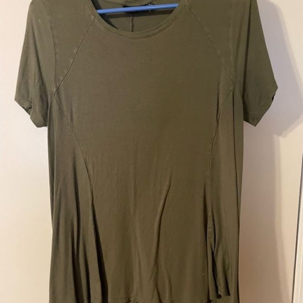 Olive SS top size M